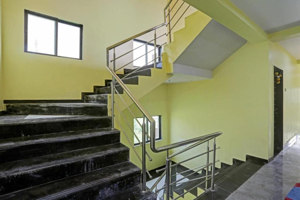 Нави-Мумбай: OYO 700169 Om Sai Ram Residency