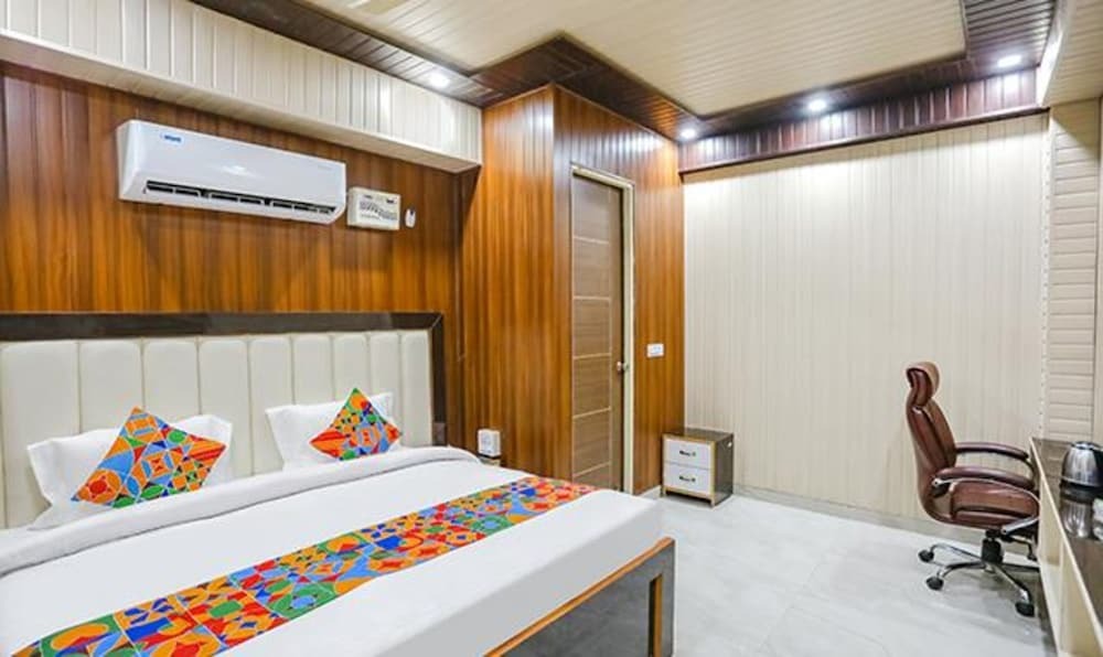 Дехрадун: Fabhotel Jms Residency