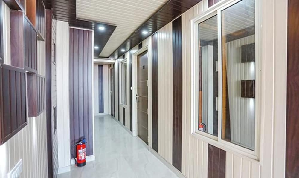 Дехрадун: Fabhotel Jms Residency