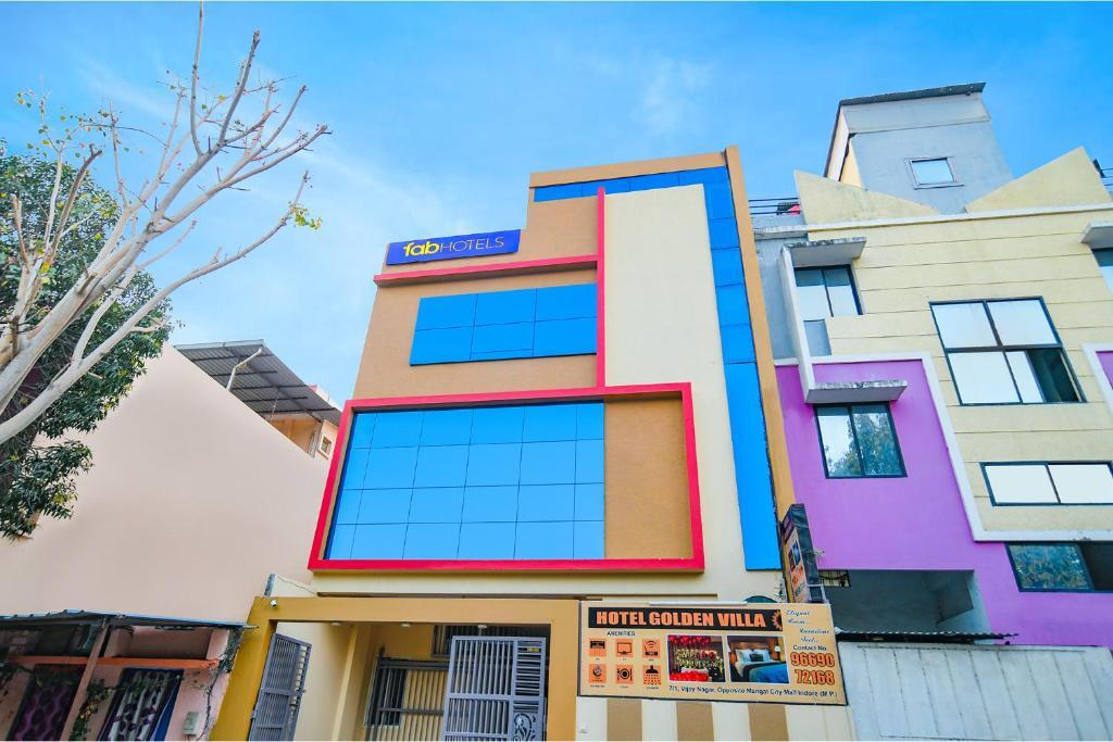 Индаур: Fabexpress Golden Villa