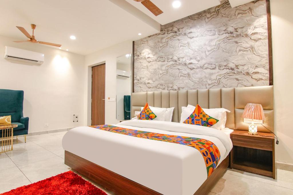 Лудхиана: Fabhotel Prime Royal Inn Suites