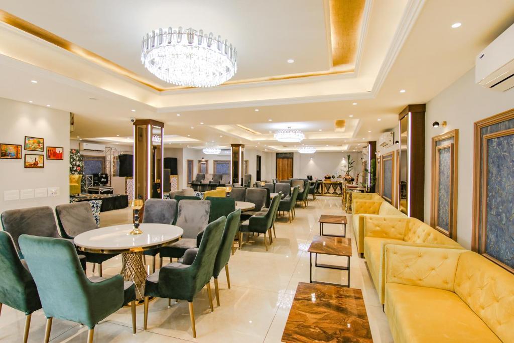 Лудхиана: Fabhotel Prime Royal Inn Suites