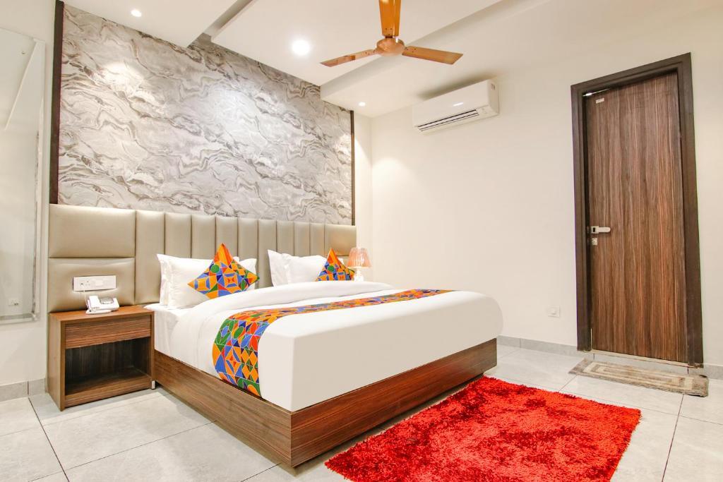 Лудхиана: Fabhotel Prime Royal Inn Suites