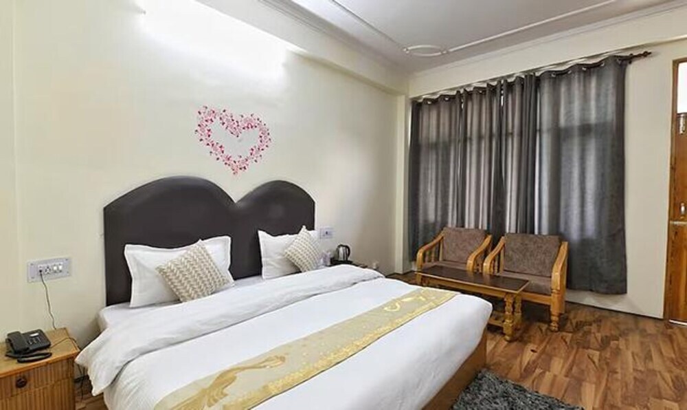 Манали: Fabhotel Aransh Resorts Celebriti