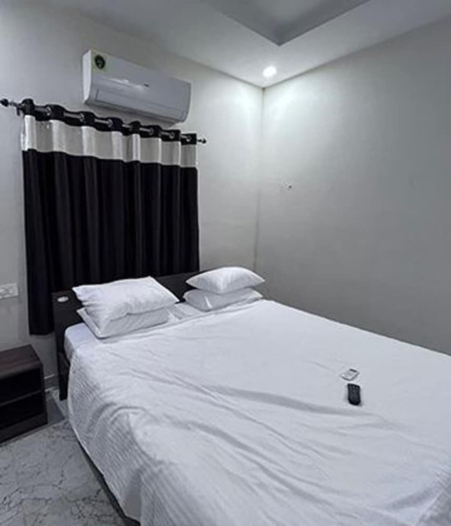 Виджаявада: Fabhotel C Grand