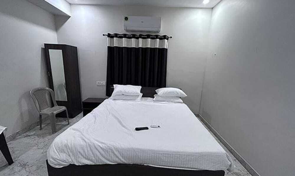 Виджаявада: Fabhotel C Grand