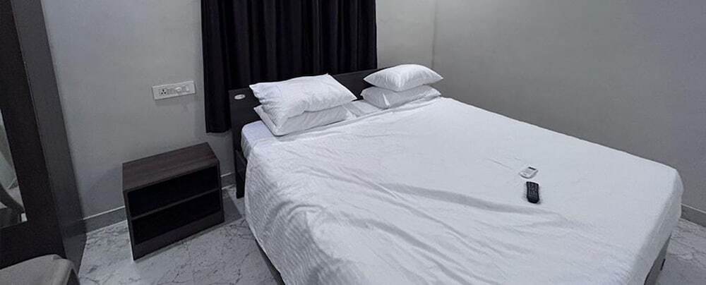 Виджаявада: Fabhotel C Grand