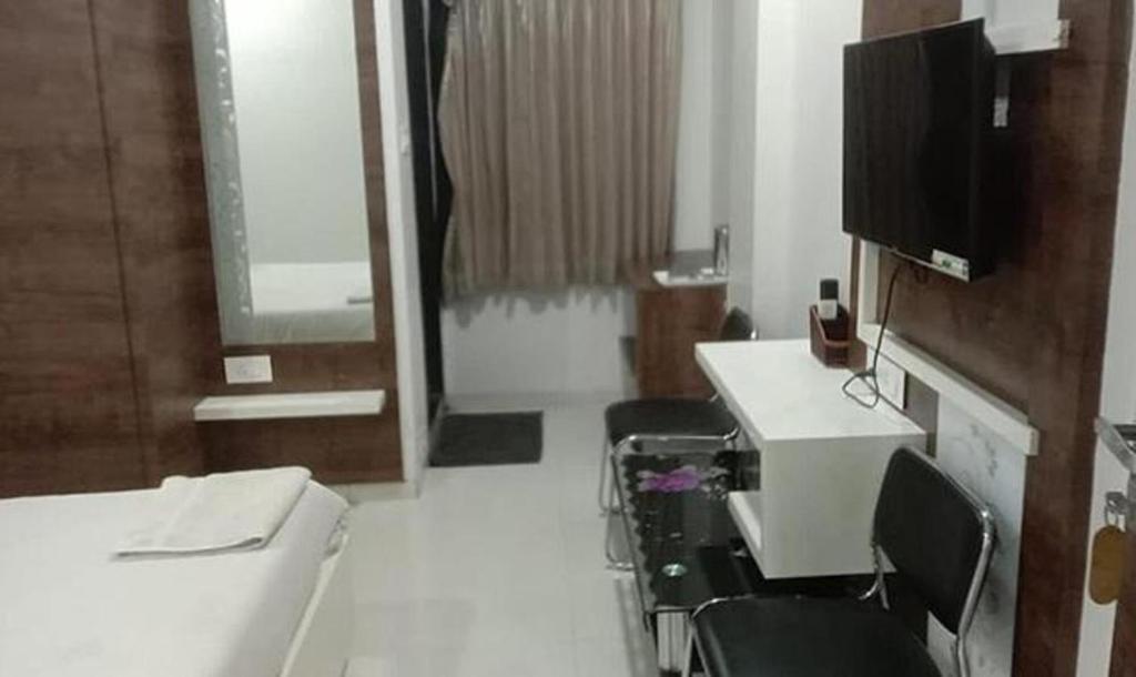 Висакхапатнам: Fabhotel Ak Grand