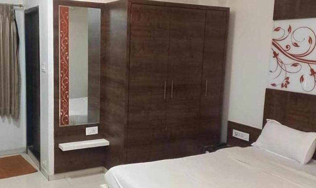 Висакхапатнам: Fabhotel Ak Grand