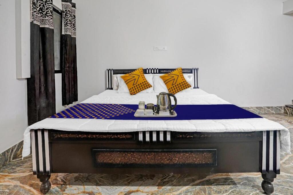 Bilaspur: Oyo 700233 Hotel Rommies Inn