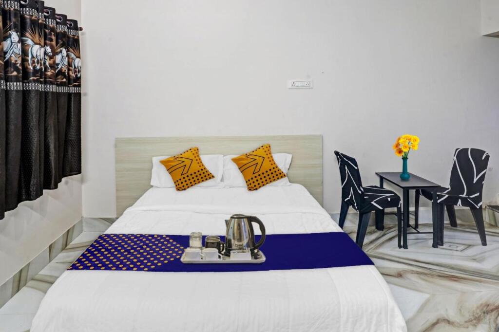 Bilaspur: Oyo 700233 Hotel Rommies Inn