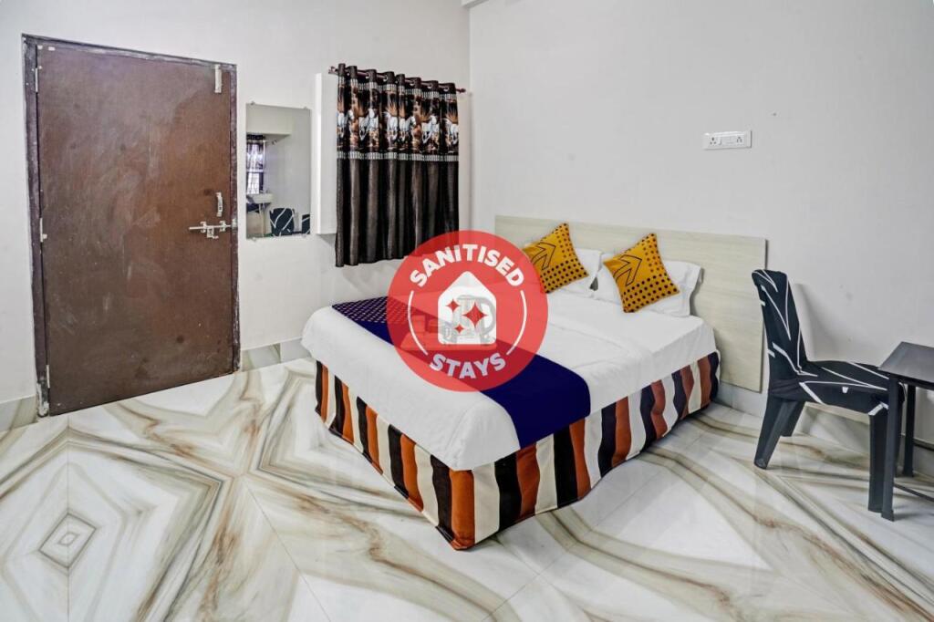 Bilaspur: Oyo 700233 Hotel Rommies Inn