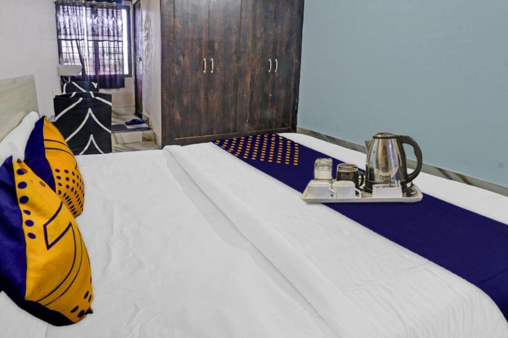 Bilaspur: Oyo 700233 Hotel Rommies Inn