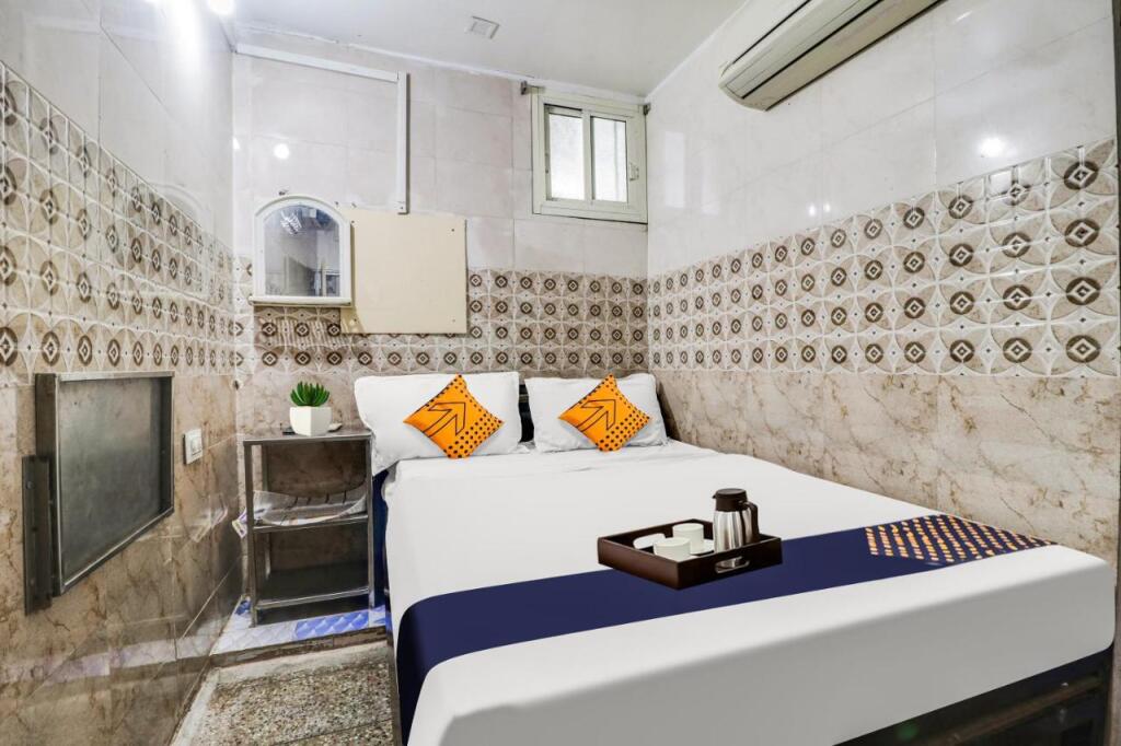 Гунтур: Spot on 700249 Hotel Amaravathi Residency