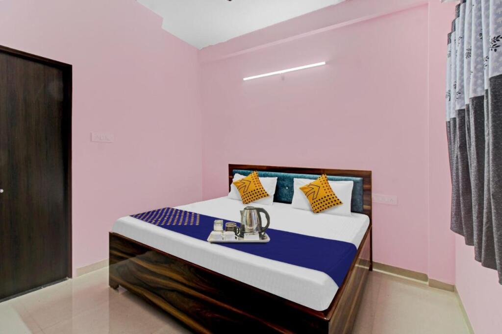 Нагпур: Spot on 700247 Utkarsh Inn