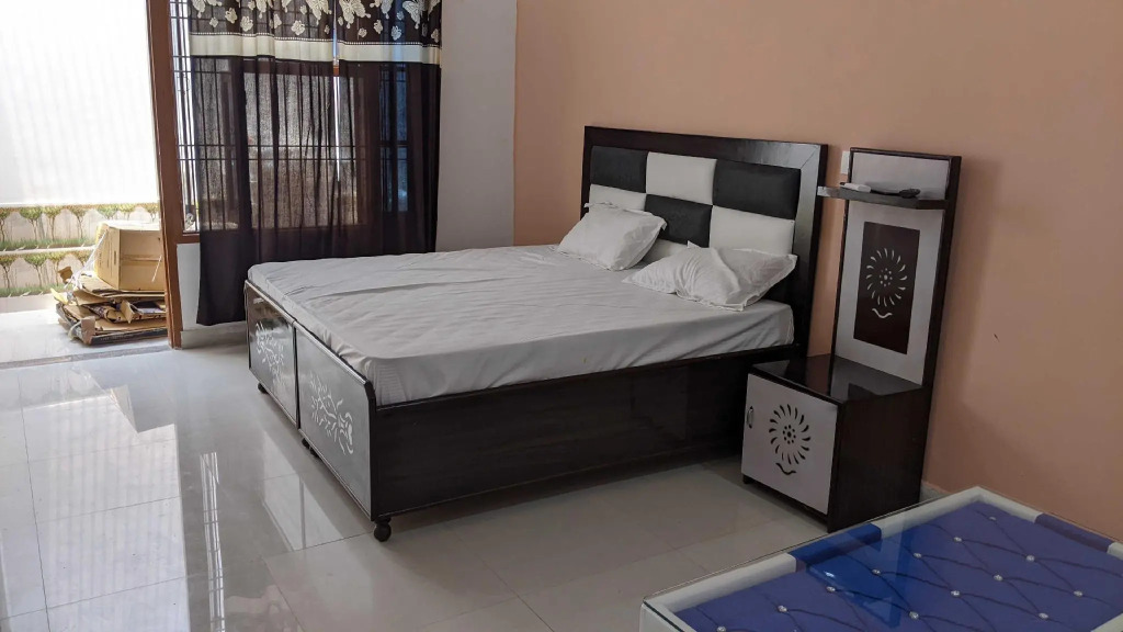 Нимрана: SPOT ON Pozz Hotel