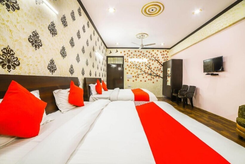 Барейлли: Hotel Kalpana