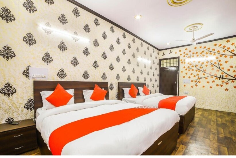 Барейлли: Hotel Kalpana