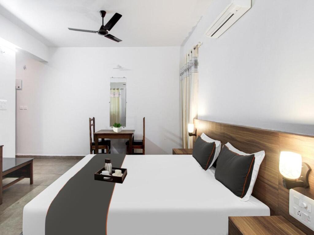 Бенаулим: Capital O 93039 Holiday Suites Benaulim Goa