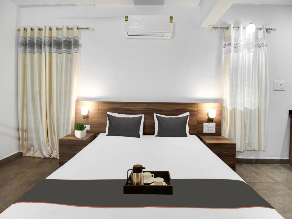 Бенаулим: Capital O 93039 Holiday Suites Benaulim Goa