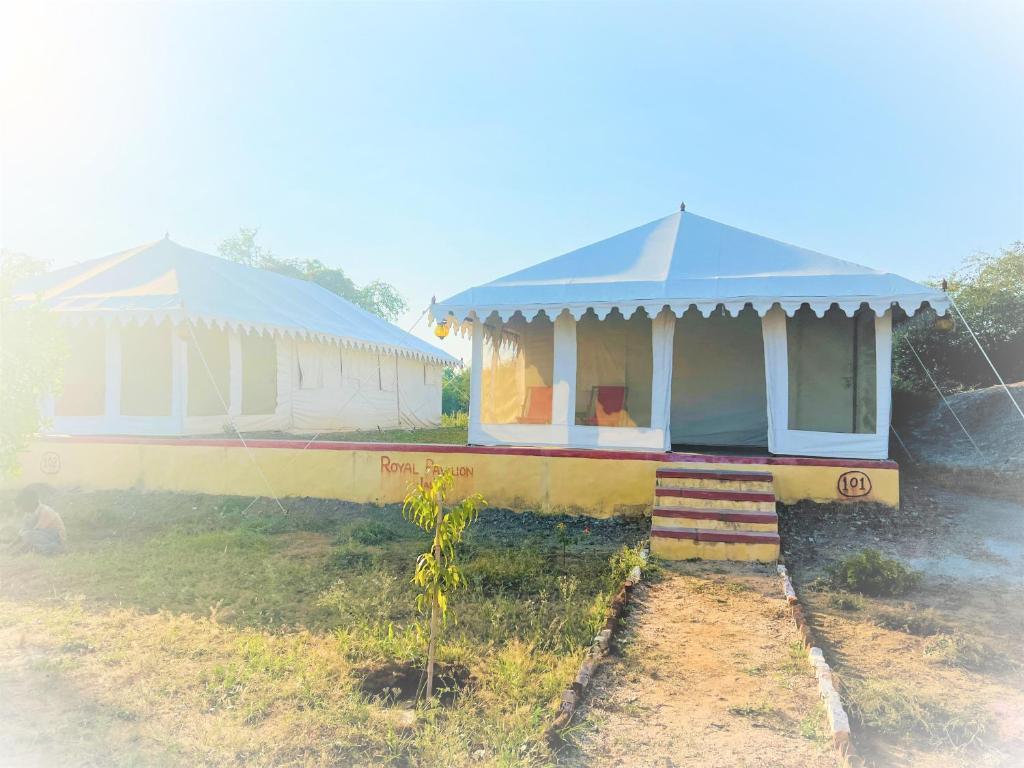 Бера: Royal Pavilion Jawai