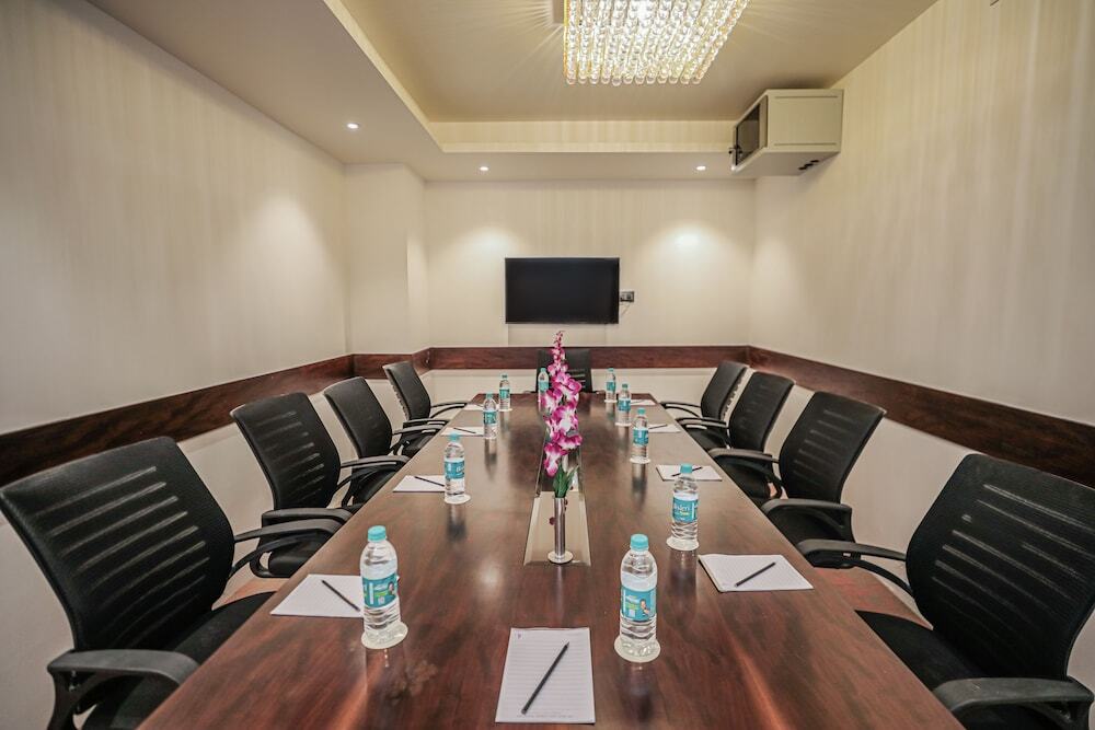Бхопал: Regenta Place Bhopal