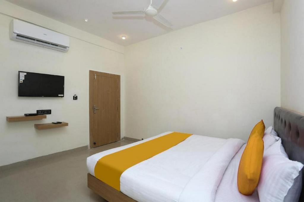 Бхопал: Fabhotel Easy Stay