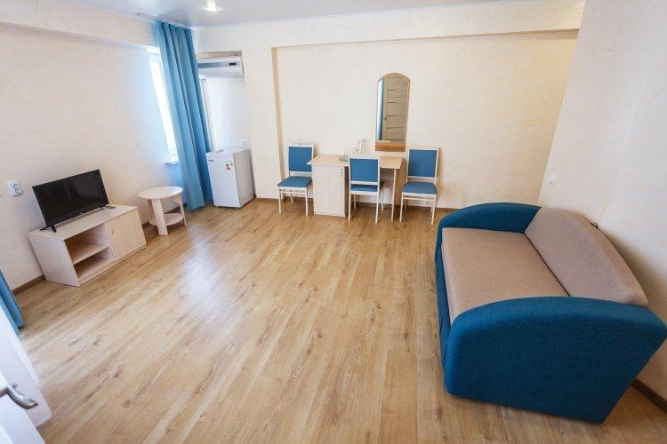 Севастополь: Izumrud Hotel