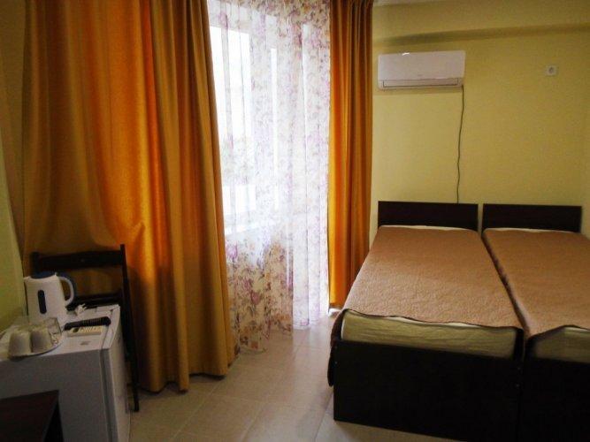 Севастополь: Izumrud Hotel