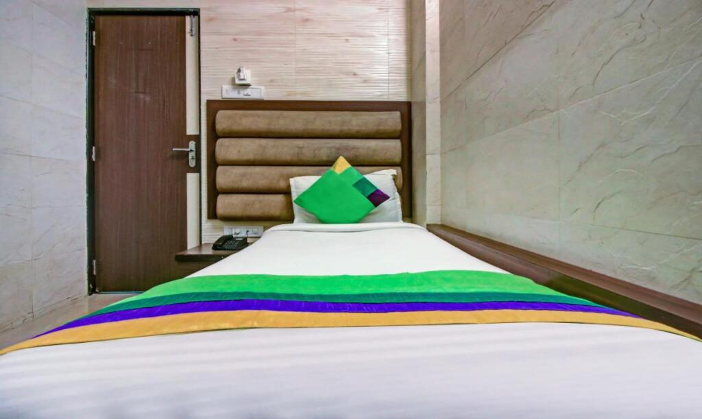 Мумбаи: Treebo Lake Bloom Powai