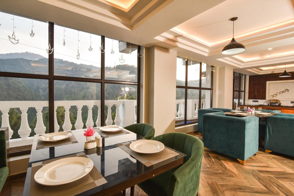 Чамба: Claret Inn By Dls Hotels