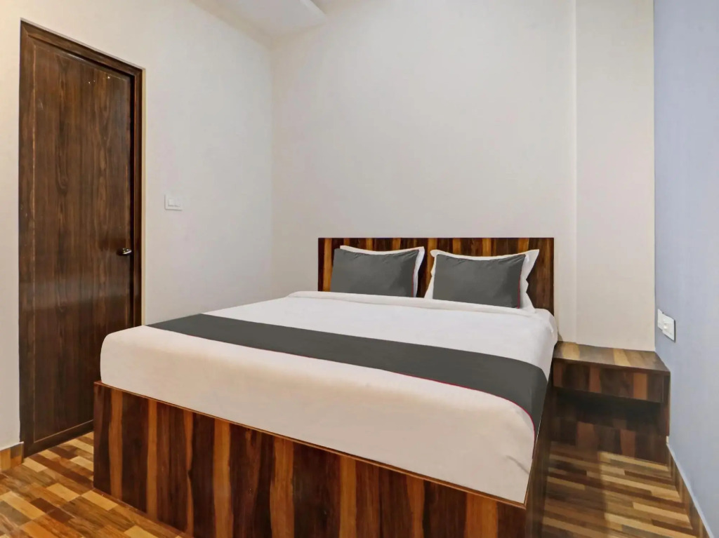 Бангалор: Collection O 93145 Dhruvas Residency