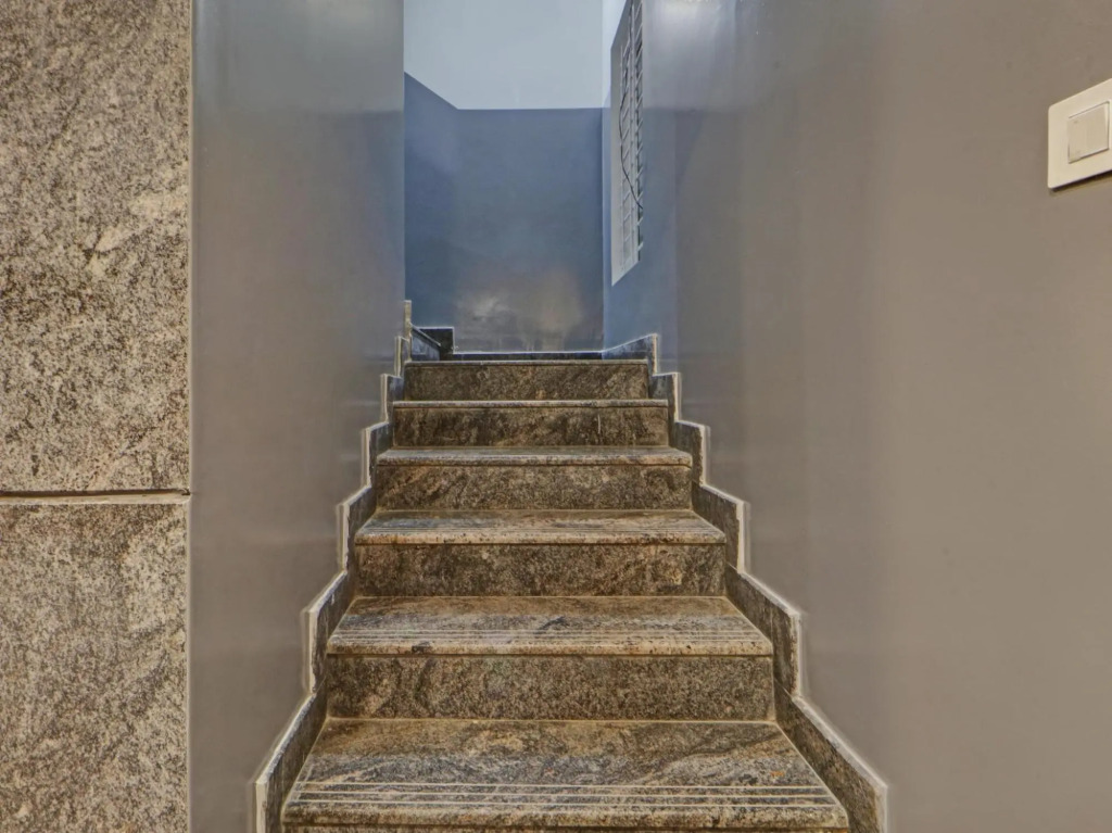Бангалор: Collection O 93145 Dhruvas Residency