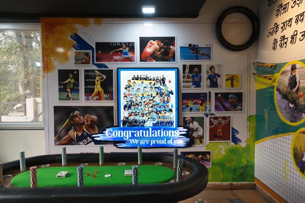 Лонавала: SaffronStays The Fusion, Lonavala - pool villa with hip interiors and indoor games