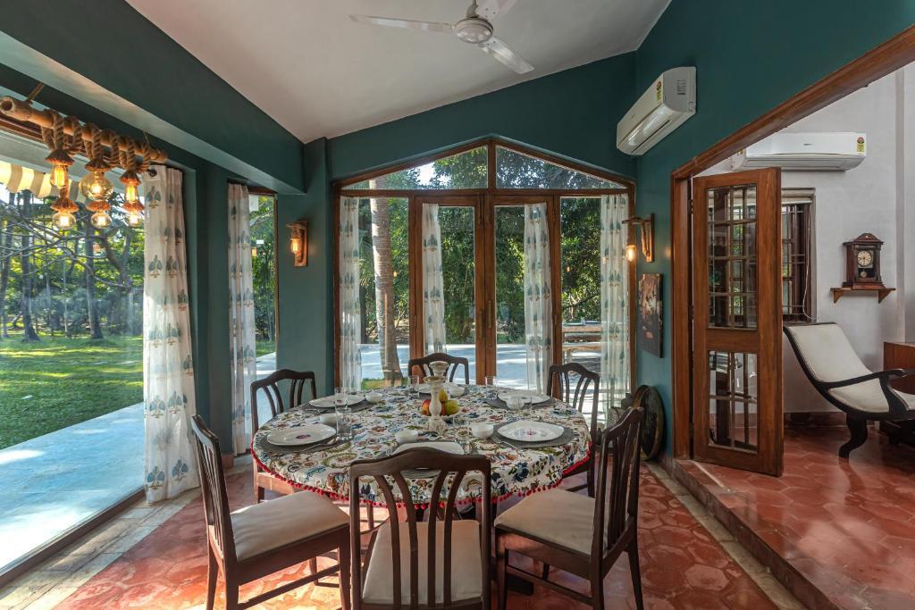 Пляж Мандва: Saffronstays Oriana, Alibaug