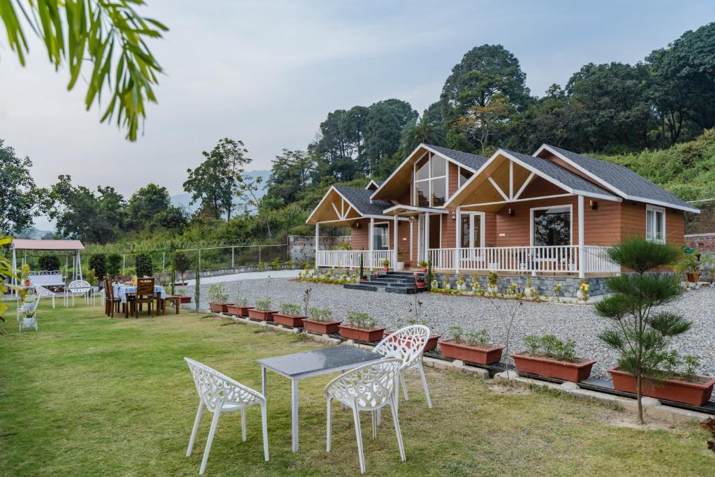Массури: SaffronStays Cottage Glade, Dehradun - luxury wooden cottage