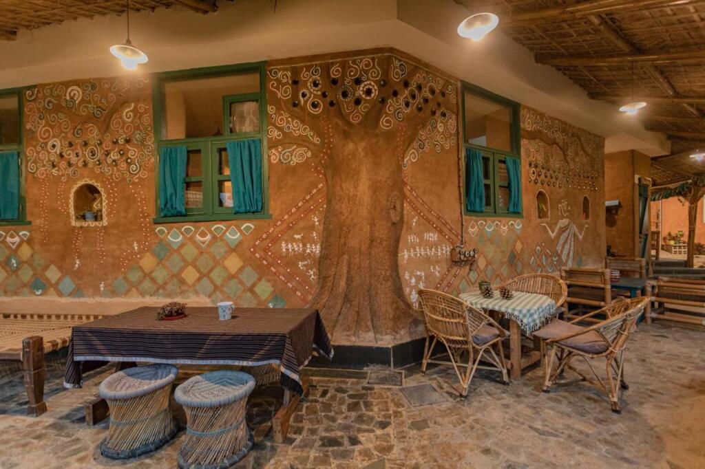 Массури: SaffronStays Kaivalya - pet-friendly sustainable mudhouse