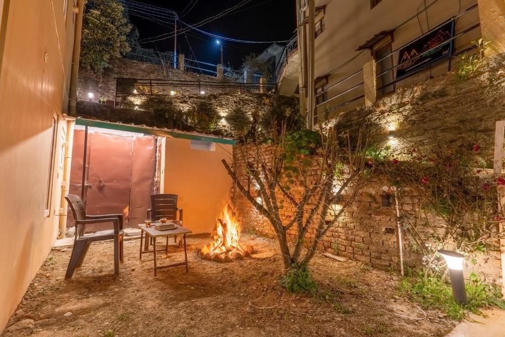 Наинитал: Saffronstays the Overlook, Nainital - All Clear Roads