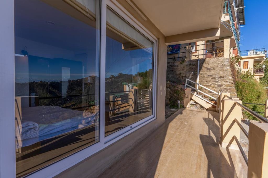 Наинитал: Saffronstays the Overlook, Nainital - All Clear Roads