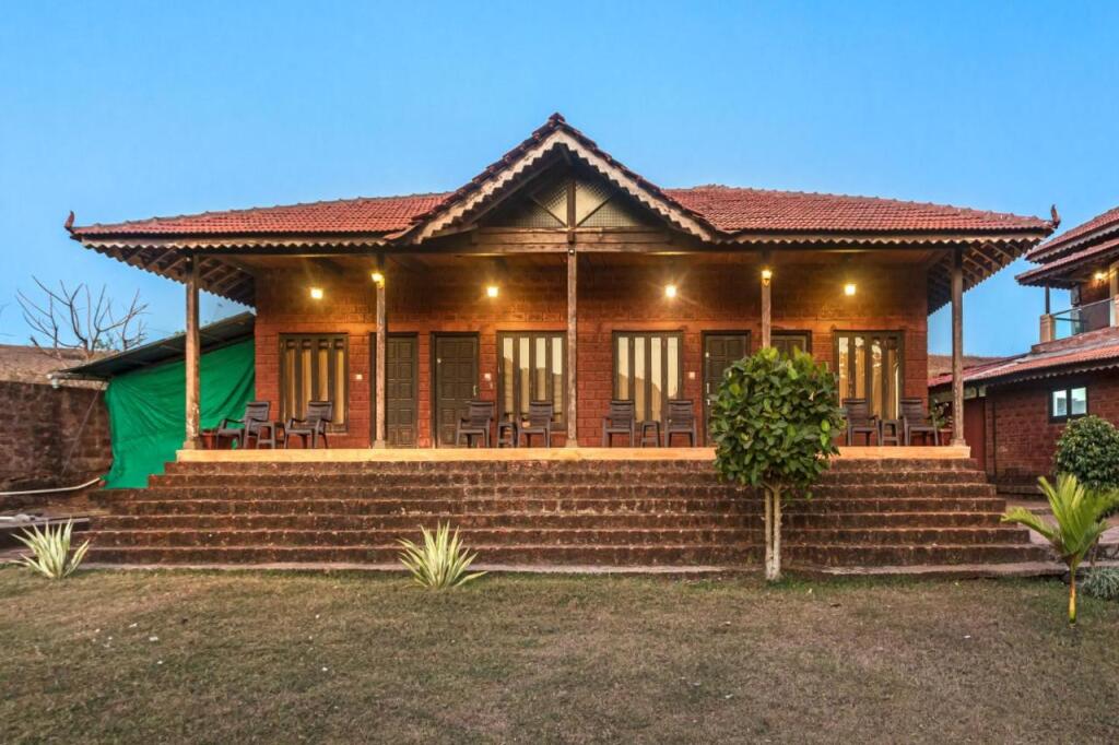 Даполи: SaffronStays Athaang, Dapoli