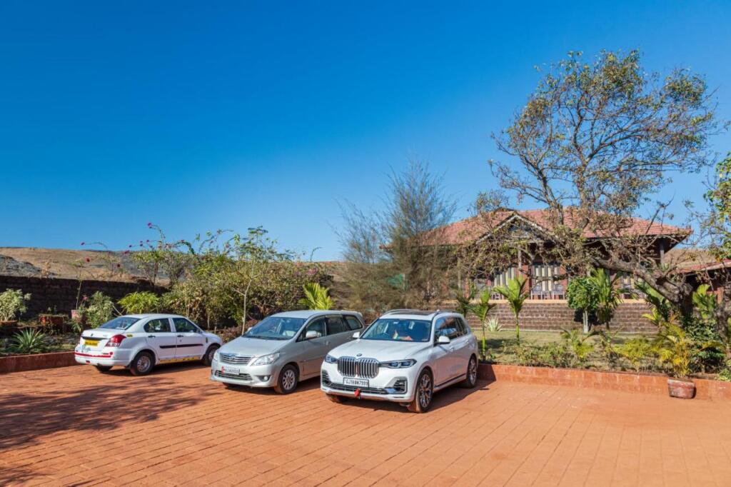 Даполи: SaffronStays Athaang, Dapoli