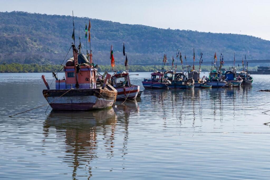 Даполи: SaffronStays Athaang, Dapoli