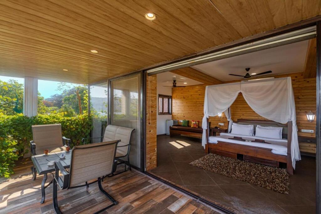 Даполи: SaffronStays Athaang, Dapoli