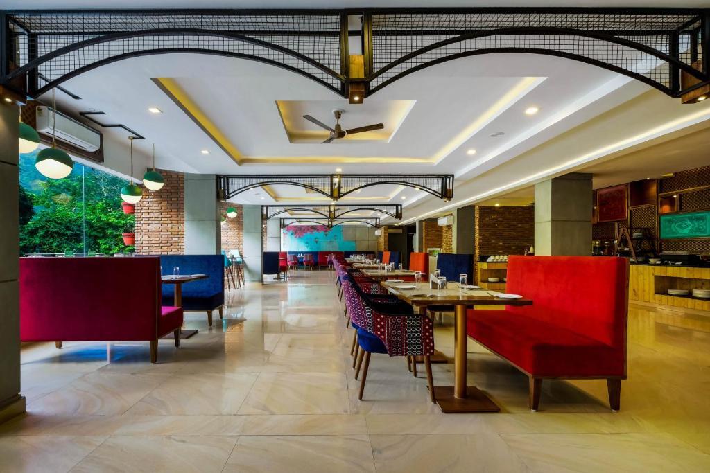 Шивпури: Summit By The Ganges Beach Resort & Spa