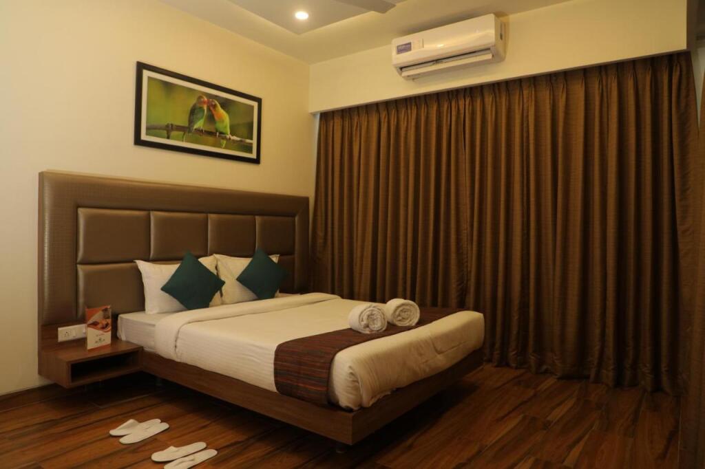 Нави-Мумбай: Skysuites By Monarch, Sanpada, Vashi - Navi Mumbai