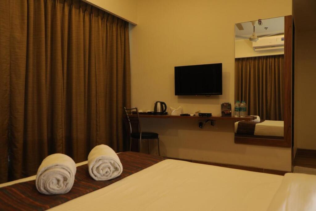 Нави-Мумбай: Skysuites By Monarch, Sanpada, Vashi - Navi Mumbai
