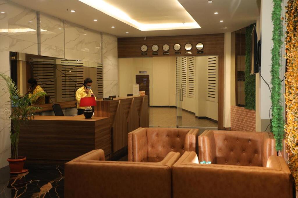 Нави-Мумбай: Skysuites By Monarch, Sanpada, Vashi - Navi Mumbai