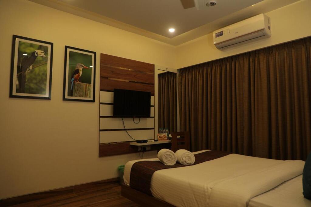 Нави-Мумбай: Skysuites By Monarch, Sanpada, Vashi - Navi Mumbai