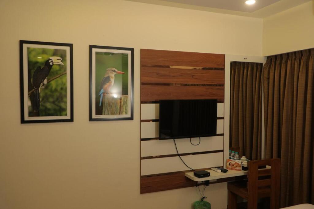 Skysuites By Monarch, Sanpada, Vashi - Navi Mumbai — фото 4