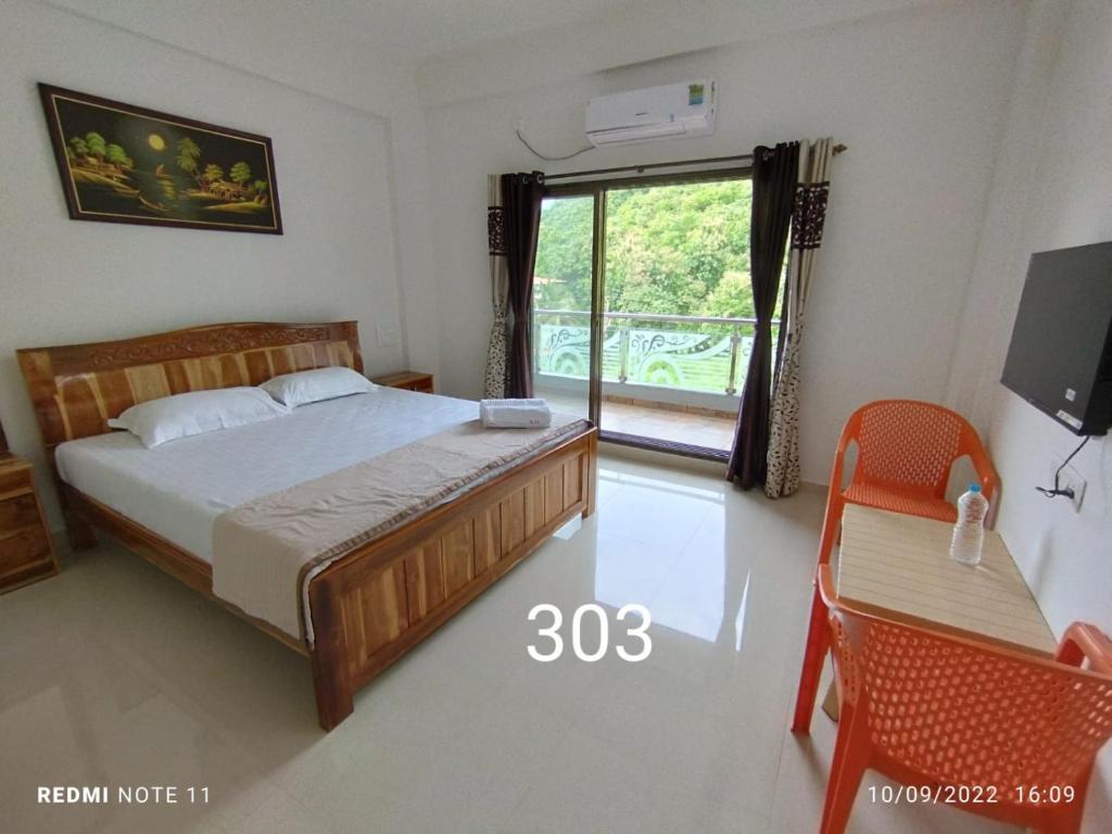 Даполи: Hotel Kavijay Sea View